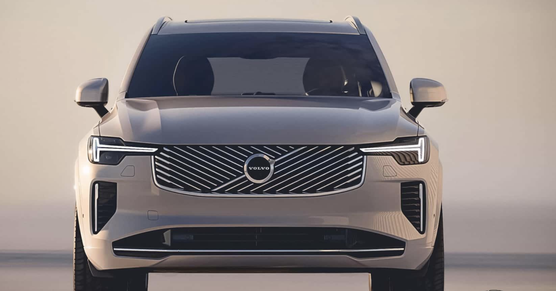 فولفو  XC90  موديلات ٢٠٢٥ الوحش الكهربائي على وشك الظهور 